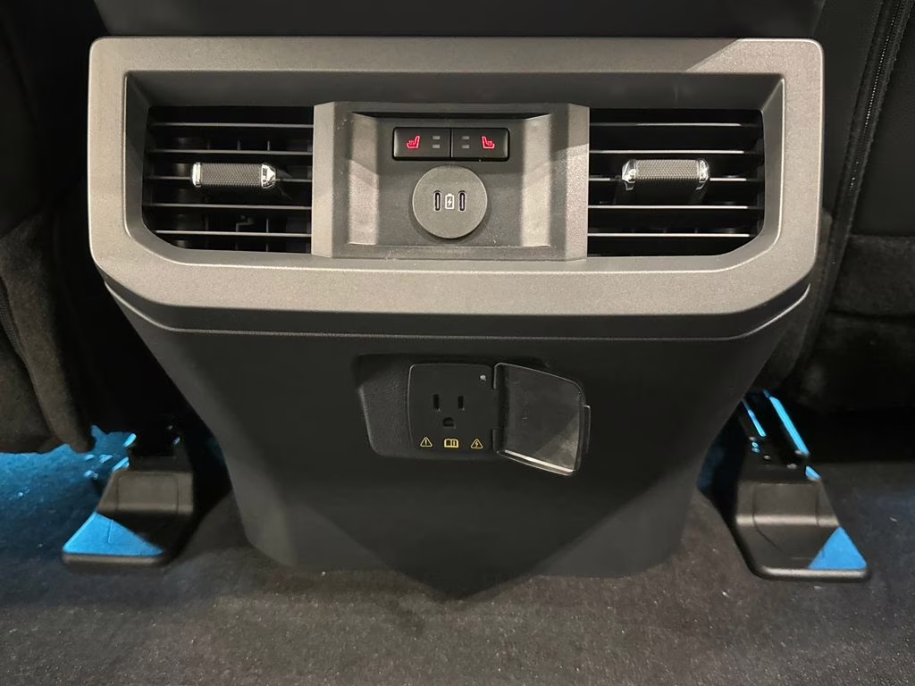 2026 Glacier Gray Metallic Tri-Coat Ford Super Duty F-250 SRW Lariat 4X4 Truck