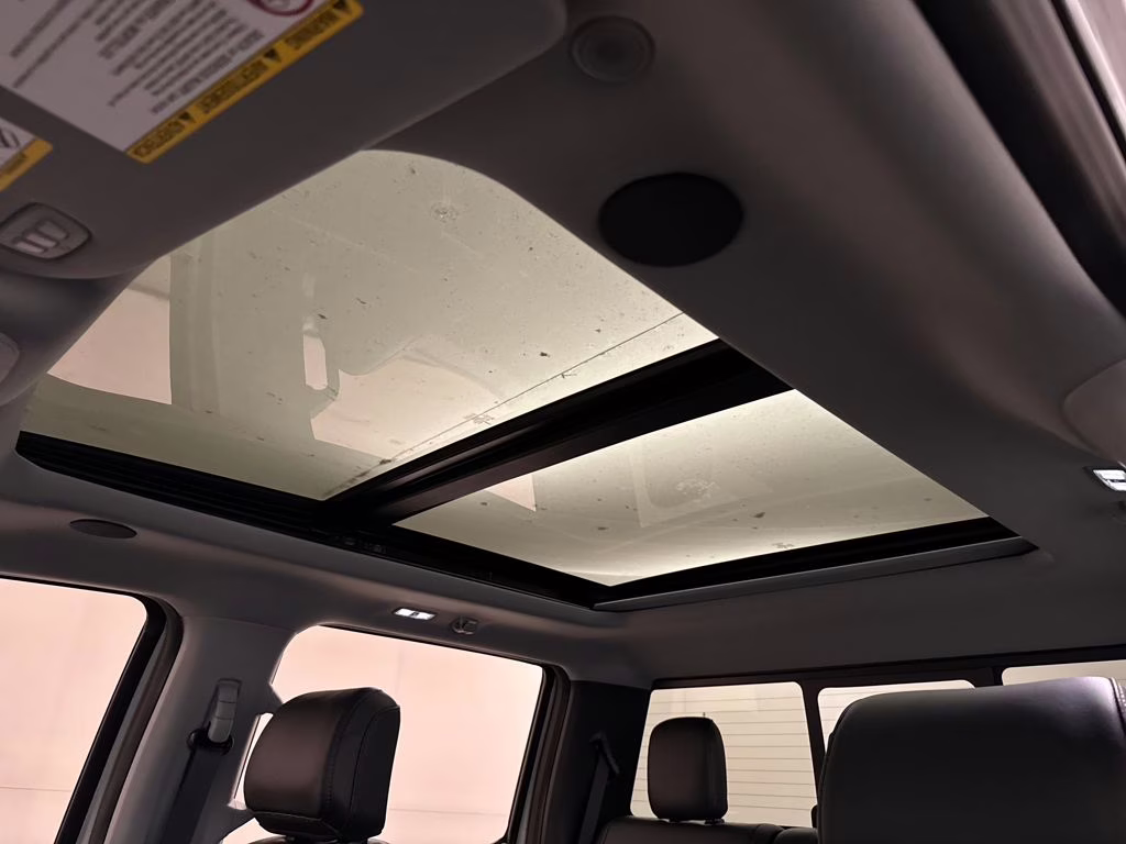 2026 Avalanche Ford Super Duty F-250 SRW Lariat 4X4 Truck