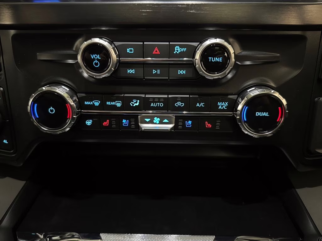 2026 Avalanche Ford Super Duty F-250 SRW Lariat 4X4 Truck