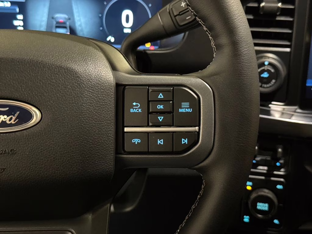 2026 Avalanche Ford Super Duty F-250 SRW Lariat 4X4 Truck