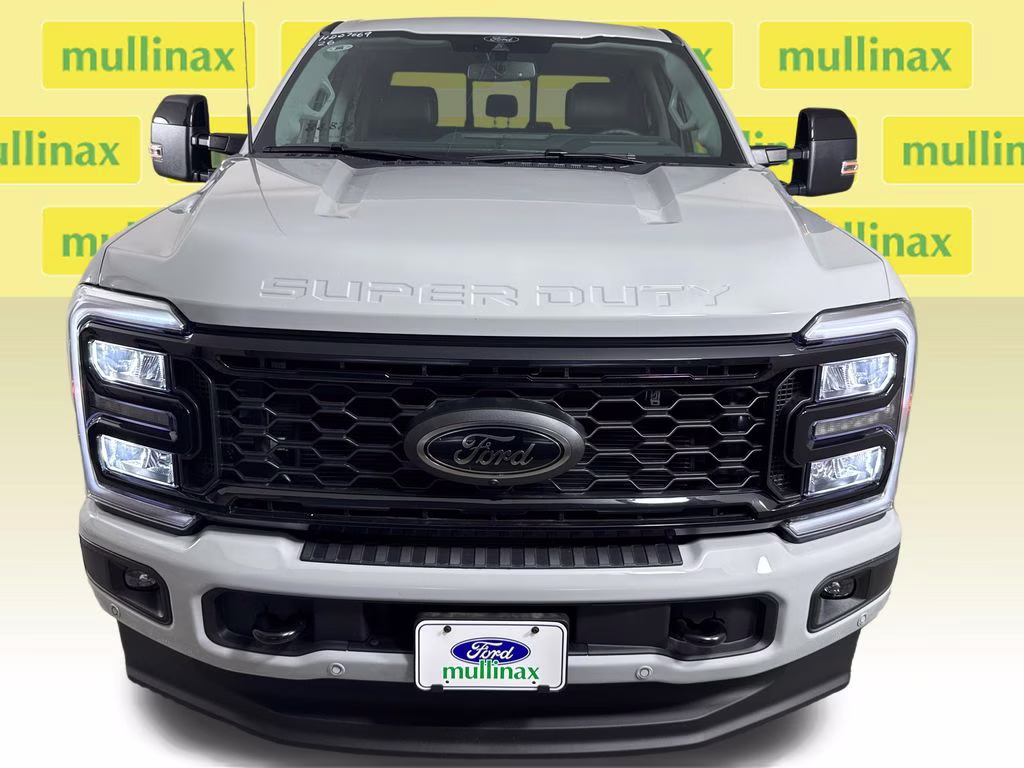 2026 Avalanche Ford Super Duty F-250 SRW Lariat 4X4 Truck