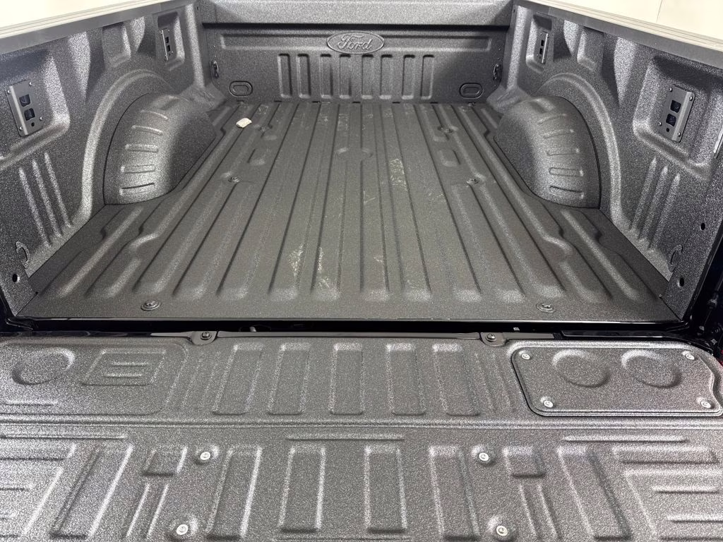 2026 Agate Black Metallic Ford Super Duty F-250 SRW Lariat 4X4 Truck