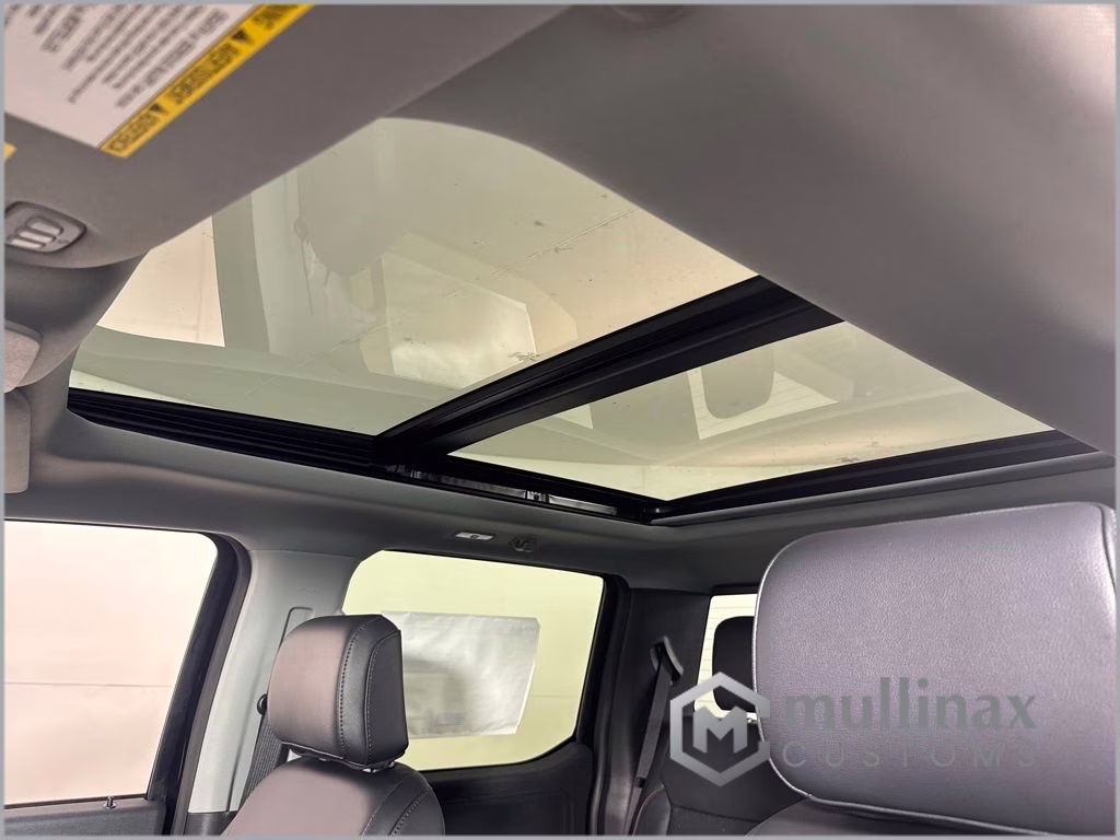 2026 Agate Black Metallic Ford Super Duty F-250 SRW Lariat 4X4 Truck