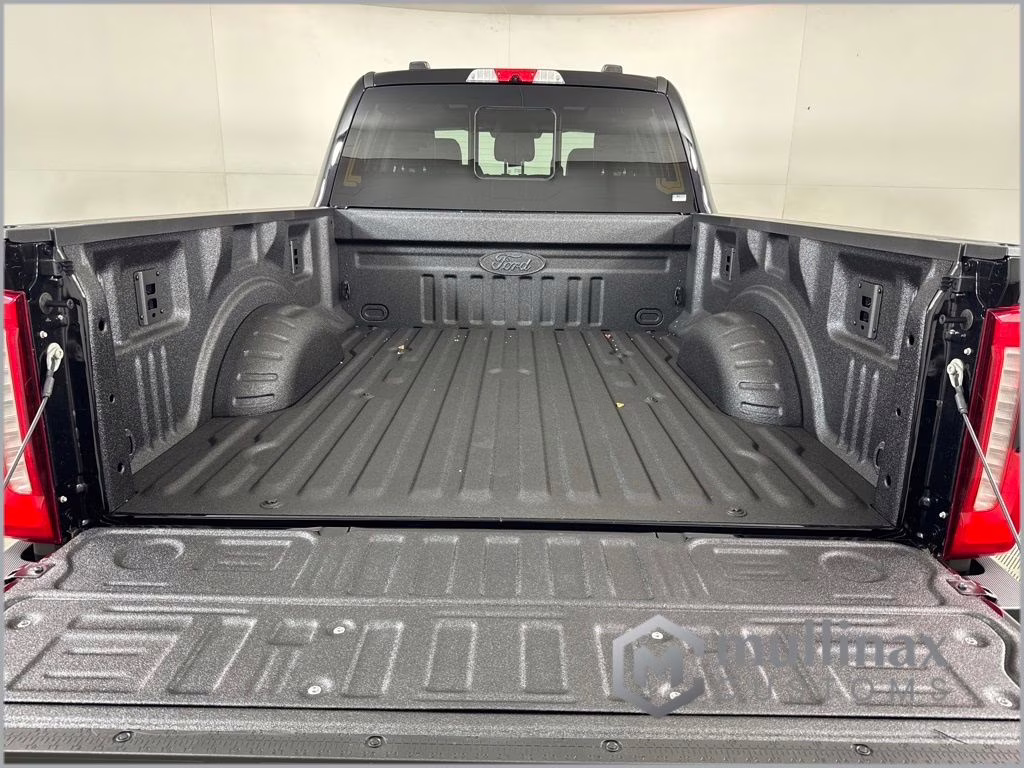 2026 Agate Black Metallic Ford Super Duty F-250 SRW Lariat 4X4 Truck