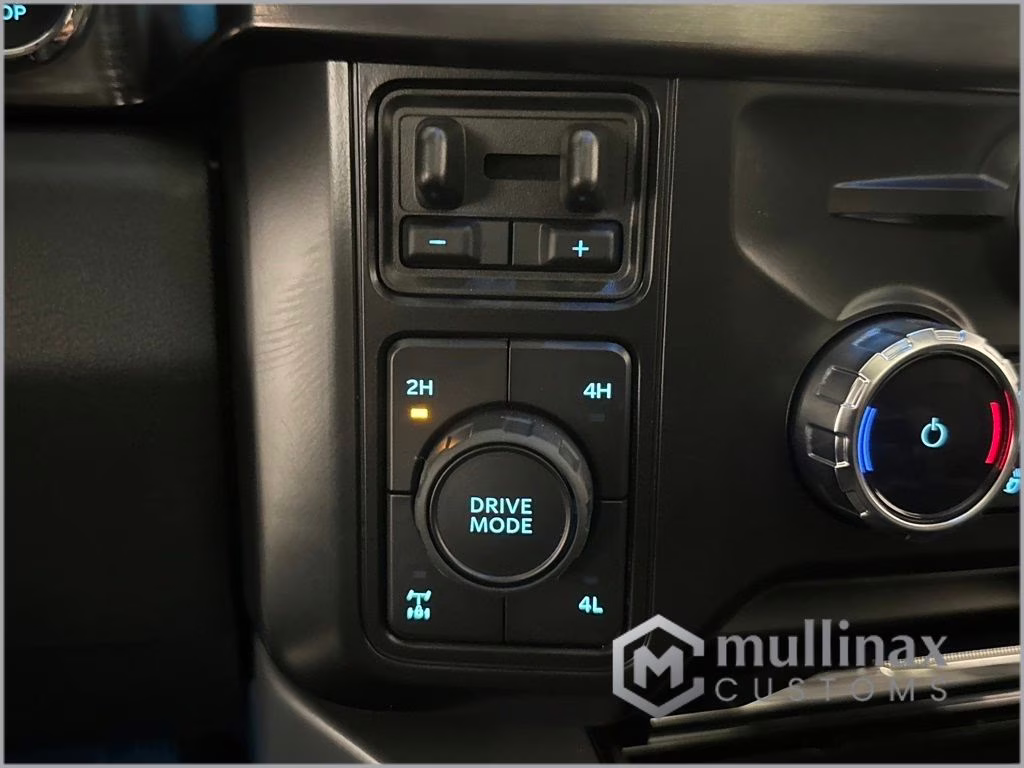 2026 Agate Black Metallic Ford Super Duty F-250 SRW Lariat 4X4 Truck