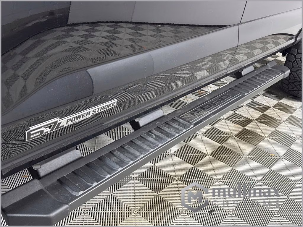 2026 Agate Black Metallic Ford Super Duty F-250 SRW Lariat 4X4 Truck