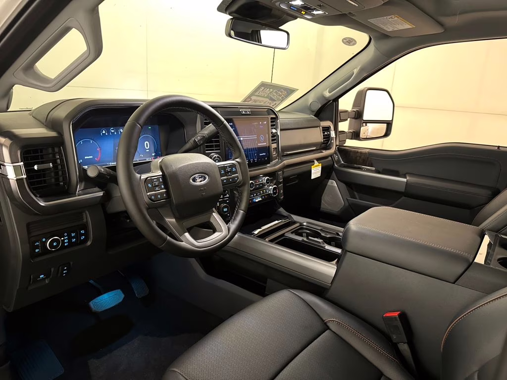 2026 Star White Metallic Tri-Coat Ford Super Duty F-250 SRW Lariat 4X4 Truck