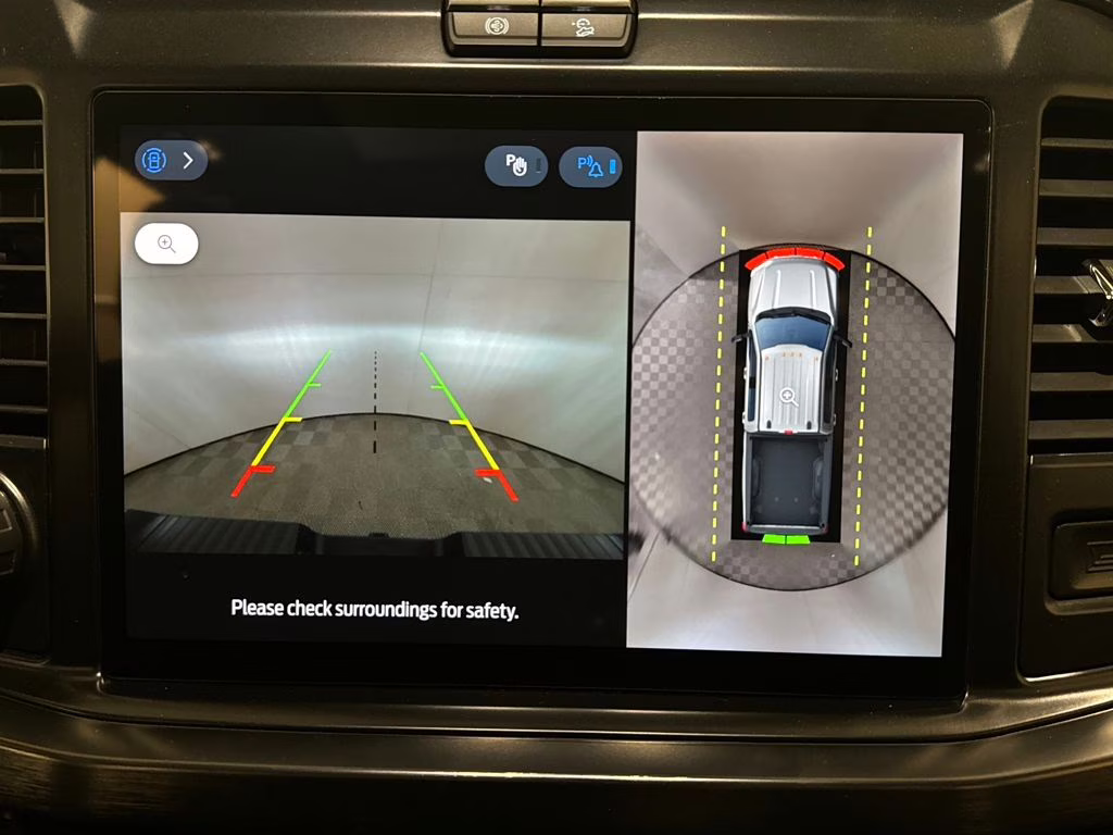 2026 Star White Metallic Tri-Coat Ford Super Duty F-250 SRW Lariat 4X4 Truck