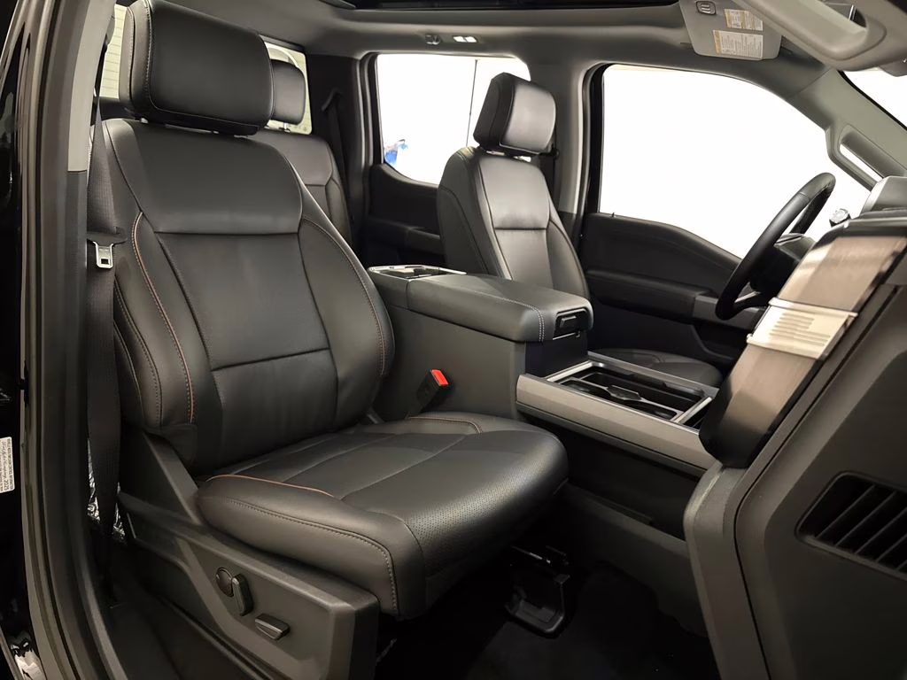 2026 Agate Black Metallic Ford Super Duty F-250 SRW Lariat 4X4 Truck