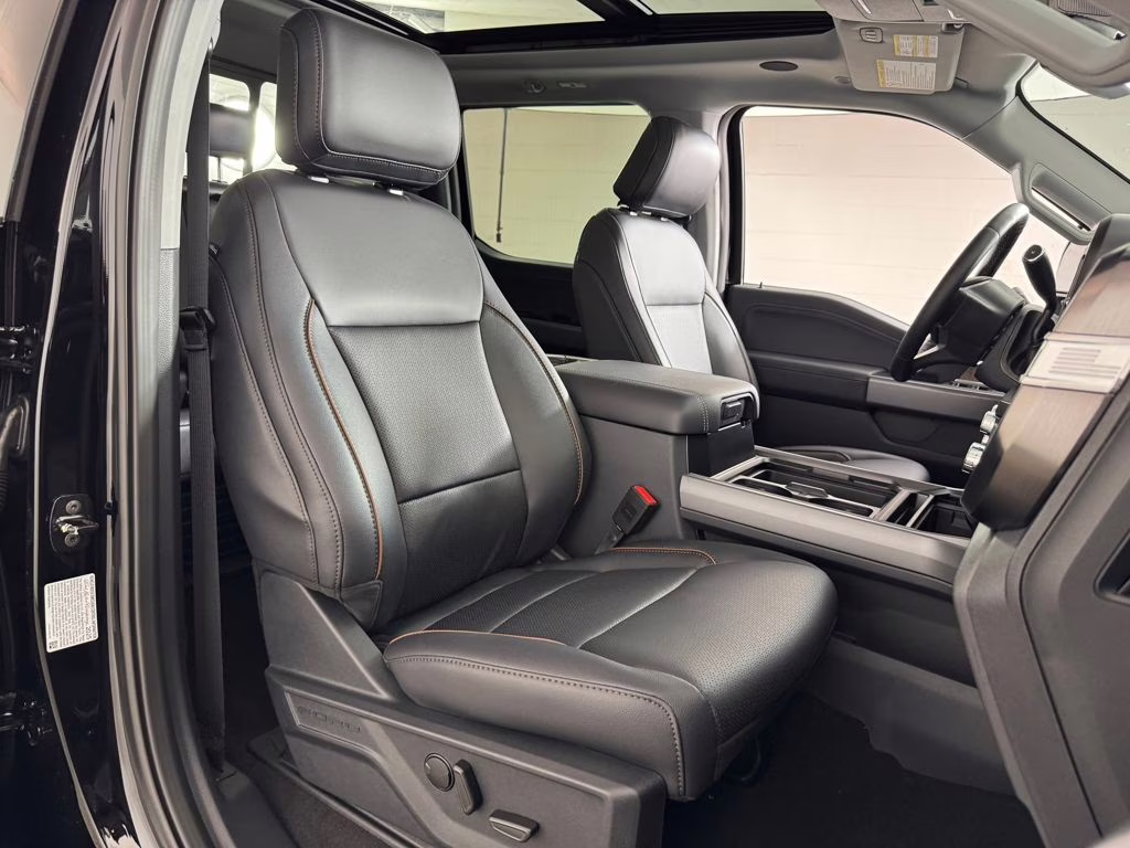 2026 Agate Black Metallic Ford Super Duty F-250 SRW Lariat 4X4 Truck