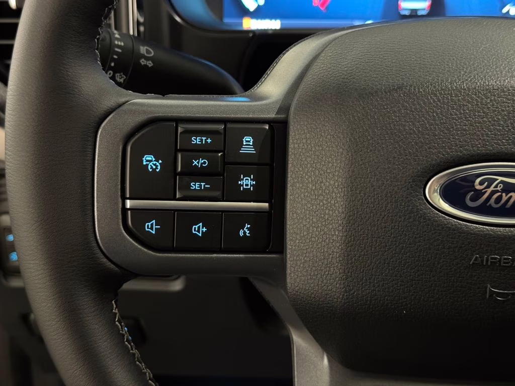 2026 Agate Black Metallic Ford Super Duty F-250 SRW Lariat 4X4 Truck