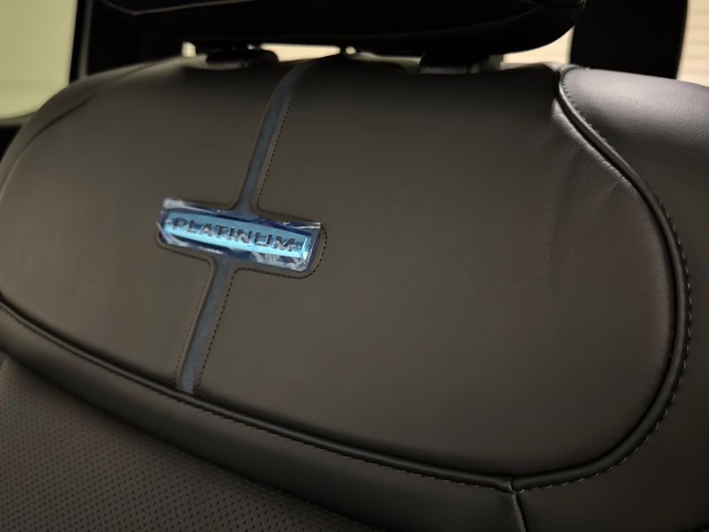 2026 Star White Metallic Tri-Coat Ford Super Duty F-350 SRW Platinum 4X4 Truck