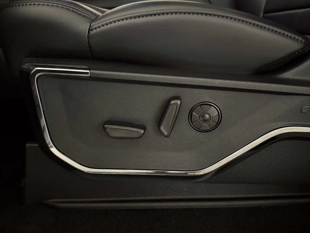 2026 Agate Black Metallic Ford Super Duty F-350 DRW Platinum 4X4 Truck