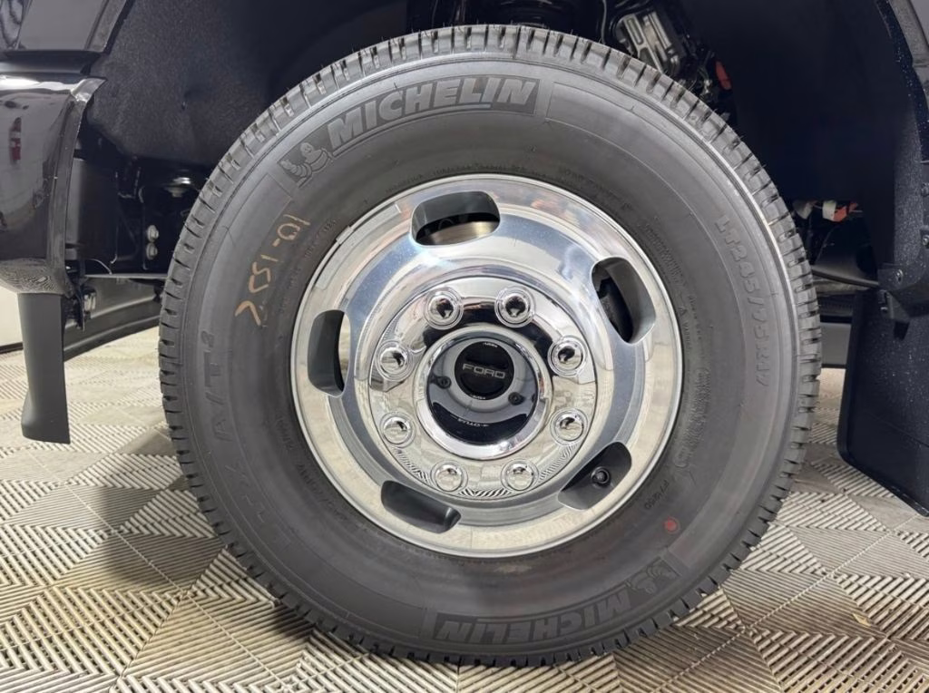 2026 Agate Black Metallic Ford Super Duty F-350 DRW Platinum 4X4 Truck