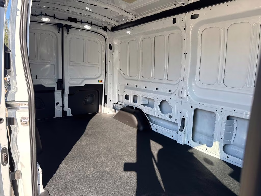 2026 Oxford White Ford Transit-250 Base RWD Van