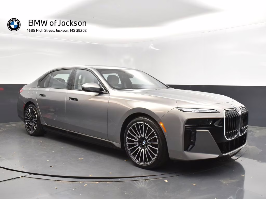 2025 Oxide Gray Metallic BMW i7 eDrive50 RWD Sedan