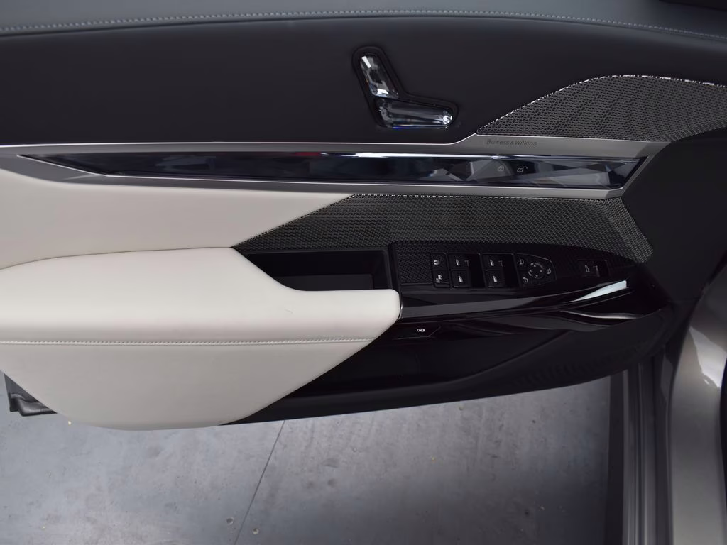 2025 Oxide Gray Metallic BMW i7 eDrive50 RWD Sedan