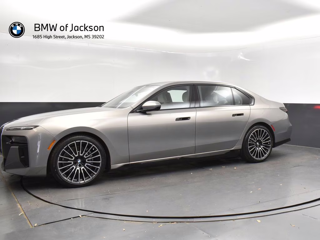 2025 Oxide Gray Metallic BMW i7 eDrive50 RWD Sedan