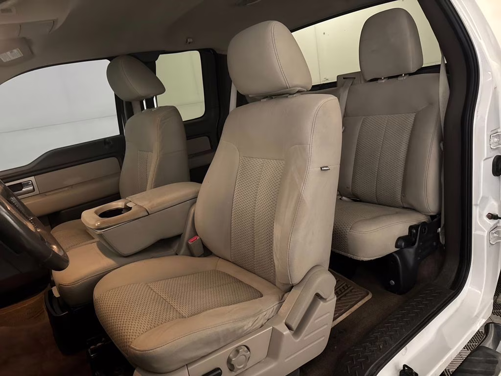 2010 Oxford White Ford F-150 XLT 4X4 Truck