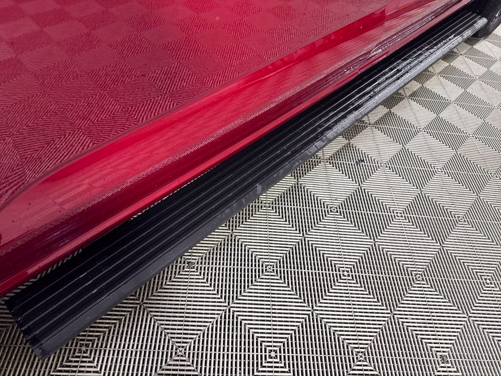 2025 Rapid Red Metallic Tinted Clearcoat Ford F-150 Platinum 4X4 Truck
