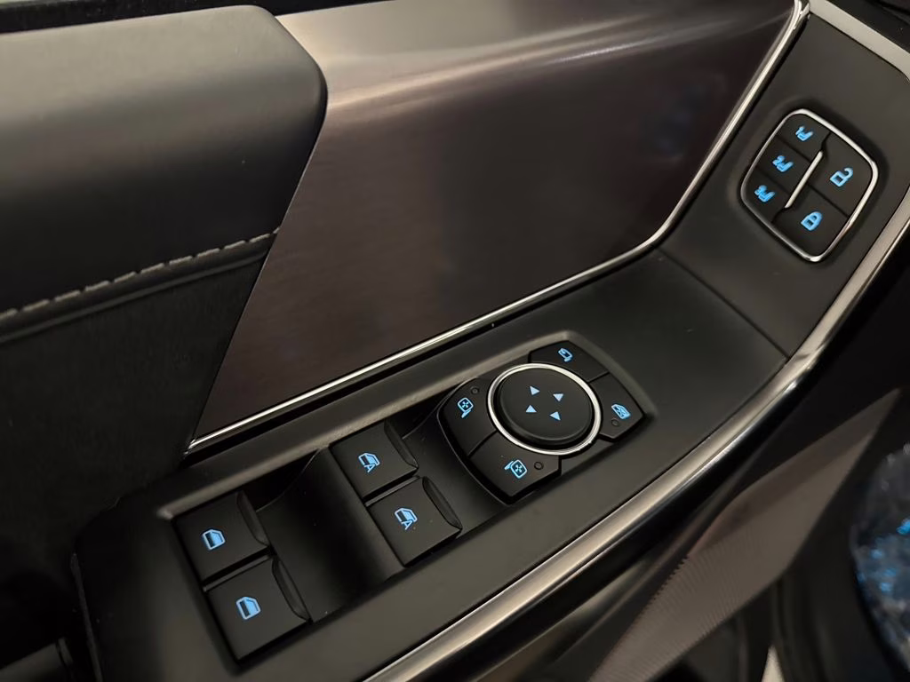 2026 Star White Metallic Tri-Coat Ford F-150 Platinum 4X4 Truck