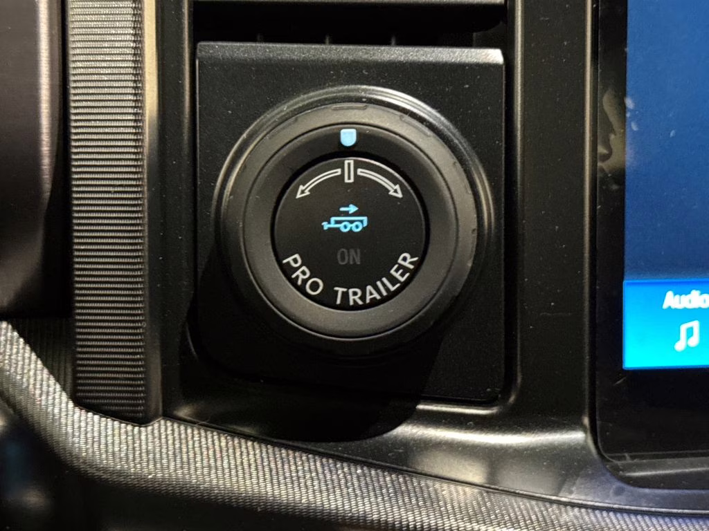 2026 Star White Metallic Tri-Coat Ford F-150 Platinum 4X4 Truck