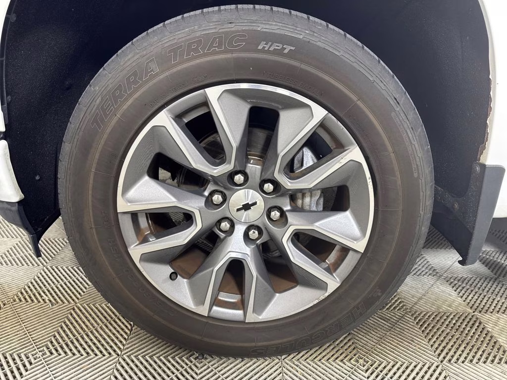 2019 Summit White Chevrolet Silverado 1500 RST 4X4 Truck