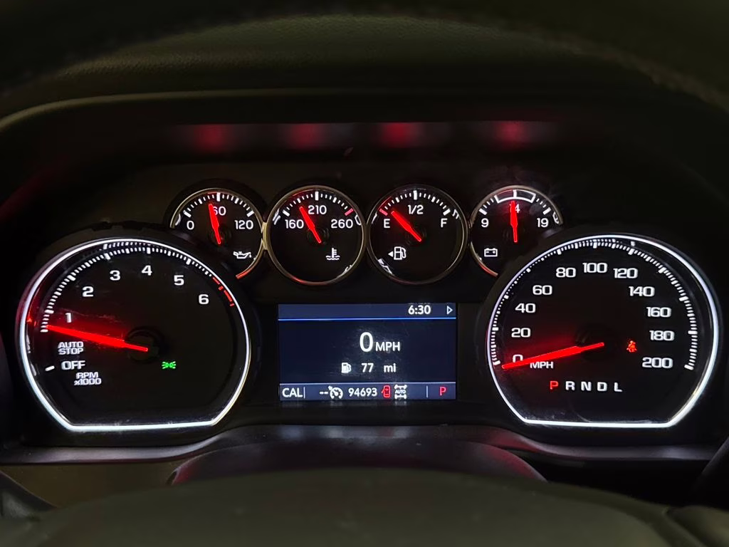 2019 Summit White Chevrolet Silverado 1500 RST 4X4 Truck