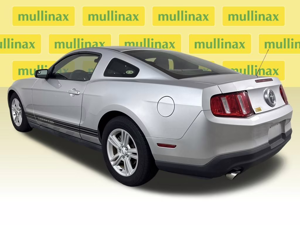 2012 Ingot Silver Metallic Ford Mustang V6 RWD Coupe