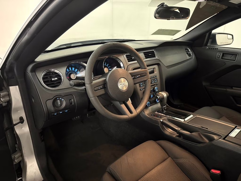 2012 Ingot Silver Metallic Ford Mustang V6 RWD Coupe