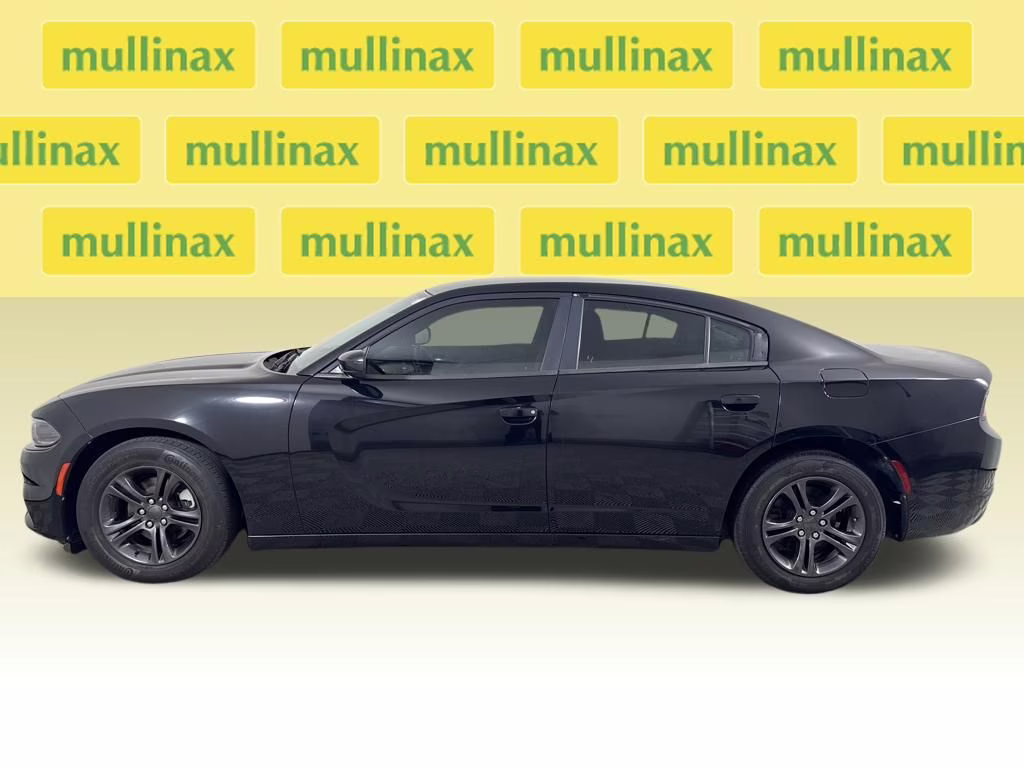 2017 Pitch Black Clearcoat Dodge Charger SE RWD Sedan