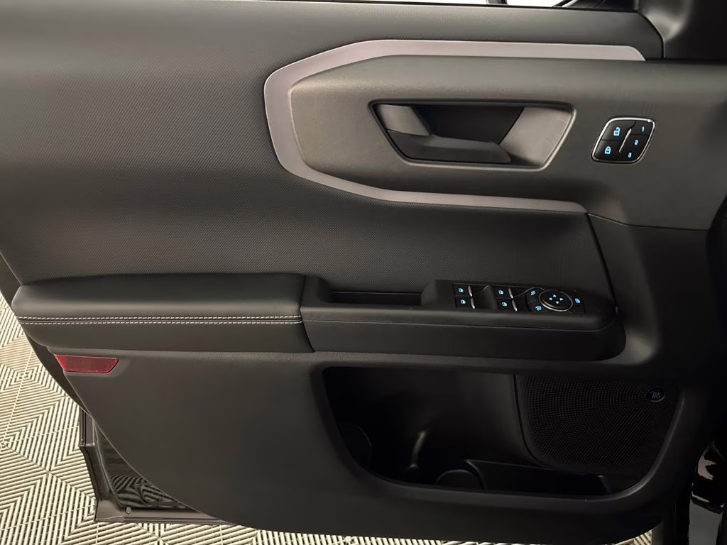 2025 Shadow Black Ford Bronco Sport Outer Banks 4X4 SUV