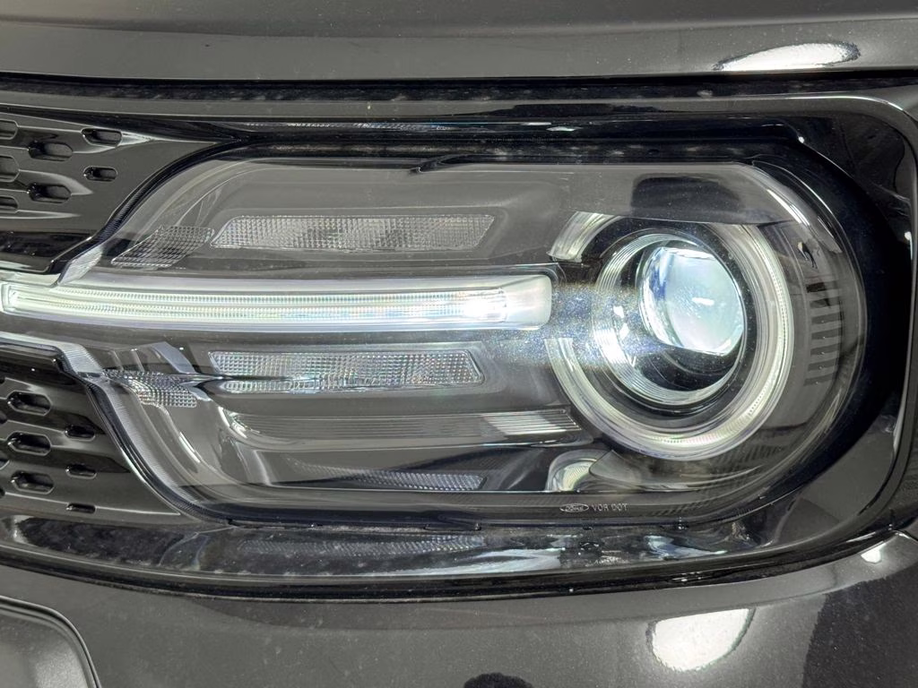 2025 Shadow Black Ford Bronco Sport Outer Banks 4X4 SUV