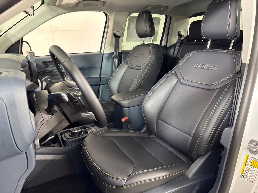 2025 Oxford White Ford Maverick LOBO AWD Truck