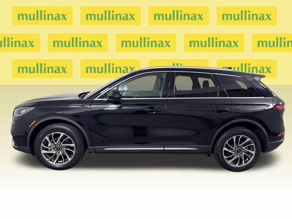 2022 Black Metallic Lincoln Corsair Standard FWD SUV