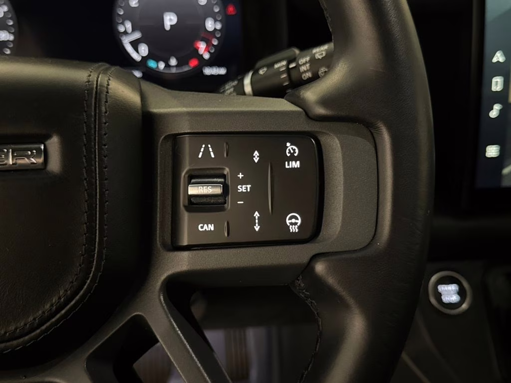 2024 Fuji White Land Rover Defender 130 X-Dynamic SE AWD SUV