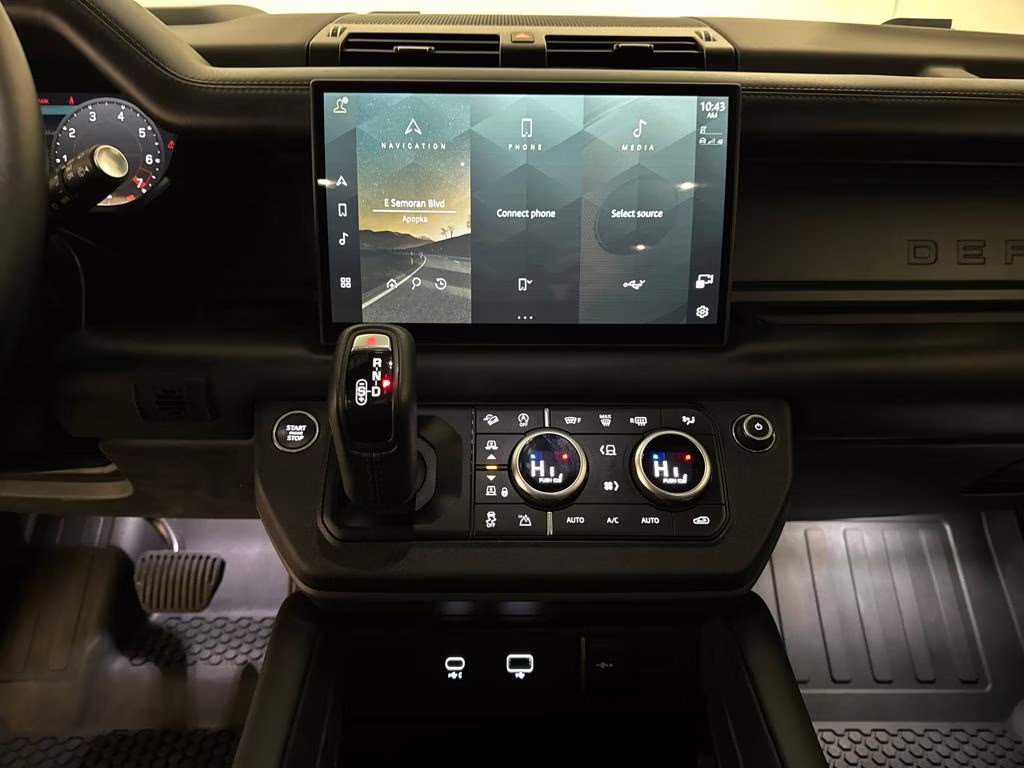 2024 Fuji White Land Rover Defender 130 X-Dynamic SE AWD SUV