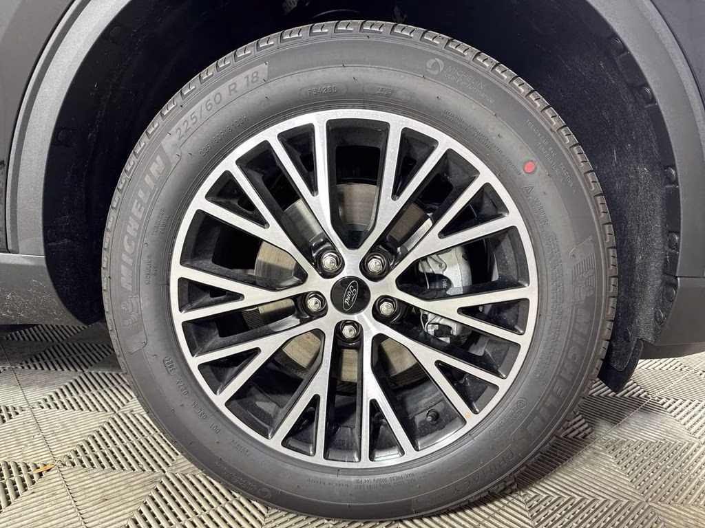 2025 Black Metallic Ford Escape Plug-In Hybrid Base FWD SUV