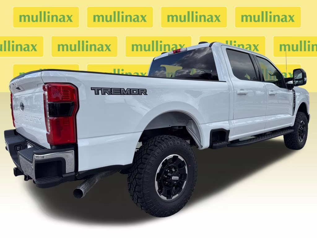 2026 Oxford White Ford Super Duty F-250 SRW Lariat 4X4 Truck
