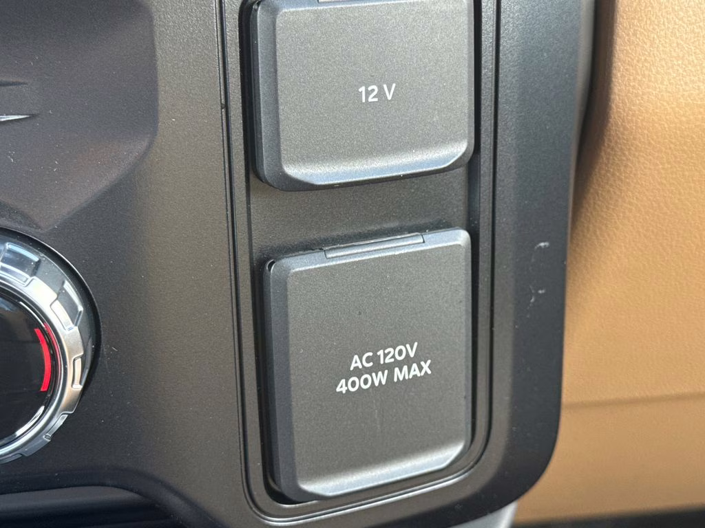 2026 Oxford White Ford Super Duty F-250 SRW Lariat 4X4 Truck