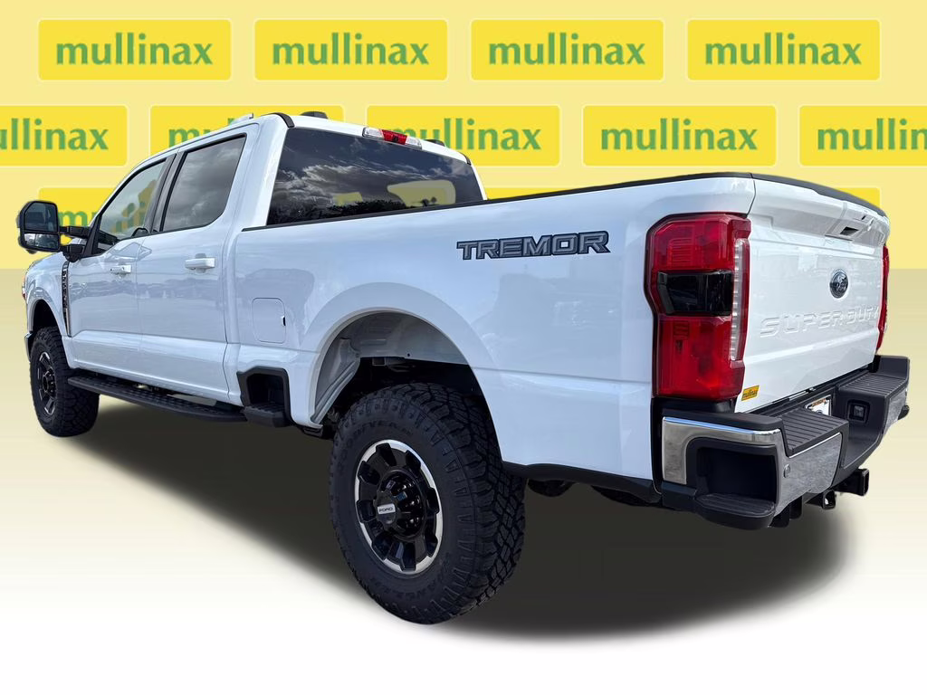 2026 Oxford White Ford Super Duty F-250 SRW Lariat 4X4 Truck