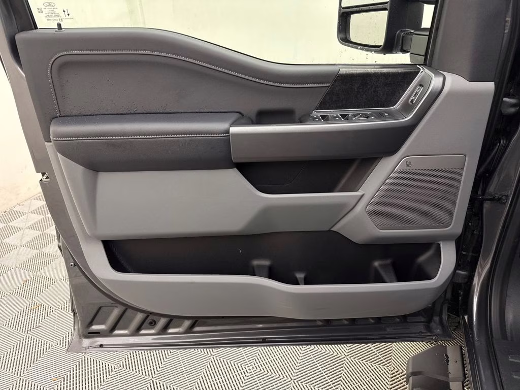 2026 Carbonized Gray Metallic Ford Super Duty F-250 SRW XLT 4X4 Truck