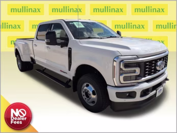 2026 Star White Metallic Tri-Coat Ford Super Duty F-350 DRW Platinum FX4 4X4 Truck