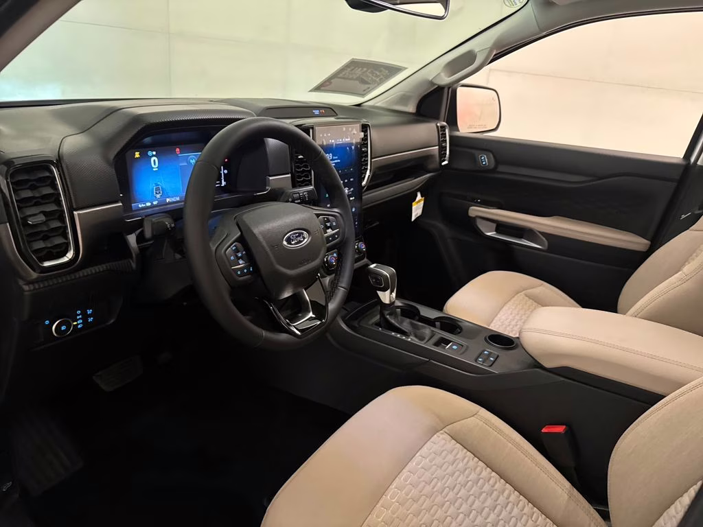 2025 Oxford White Ford Ranger XLT RWD Truck