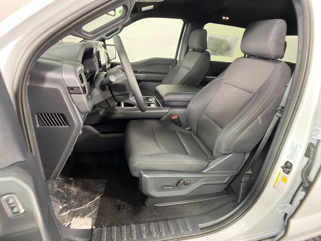 2026 Oxford White Ford F-150 XLT RWD Truck