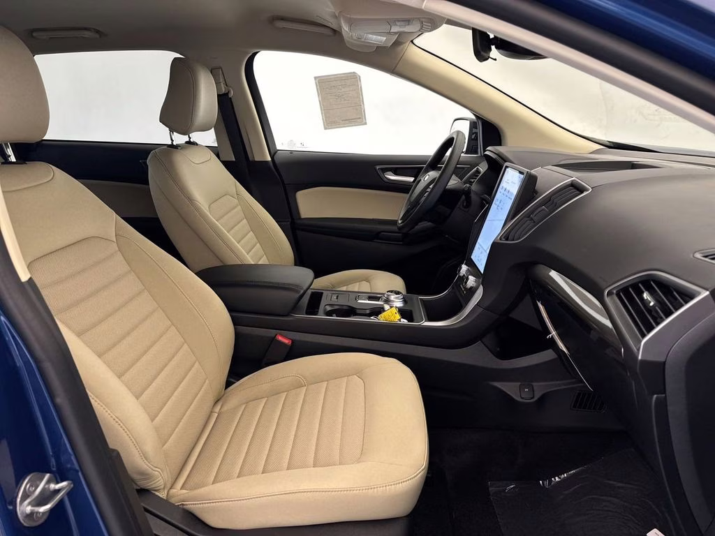 2024 Atlas Blue Metallic Ford Edge SE AWD SUV