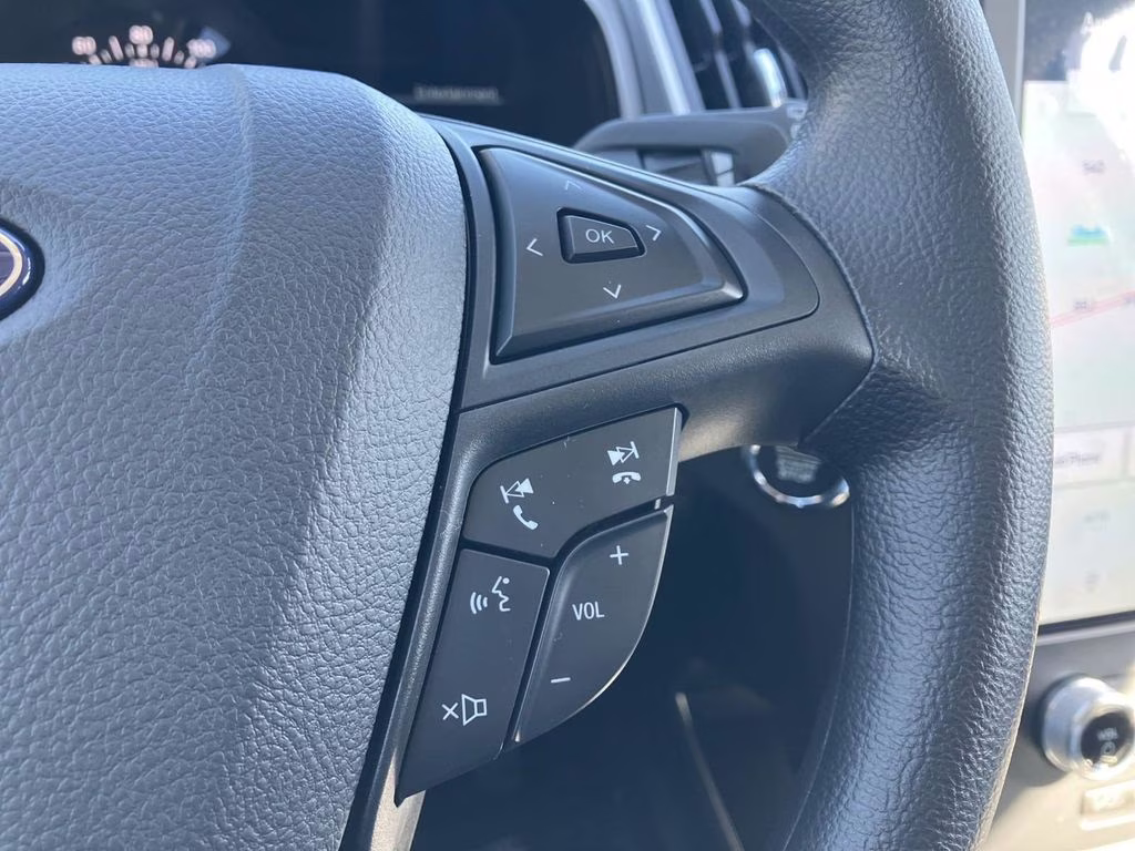 2024 Atlas Blue Metallic Ford Edge SE AWD SUV