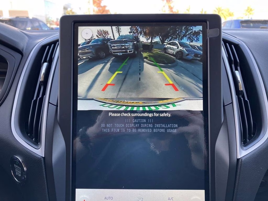 2024 Carbonized Gray Metallic Ford Edge SE AWD SUV