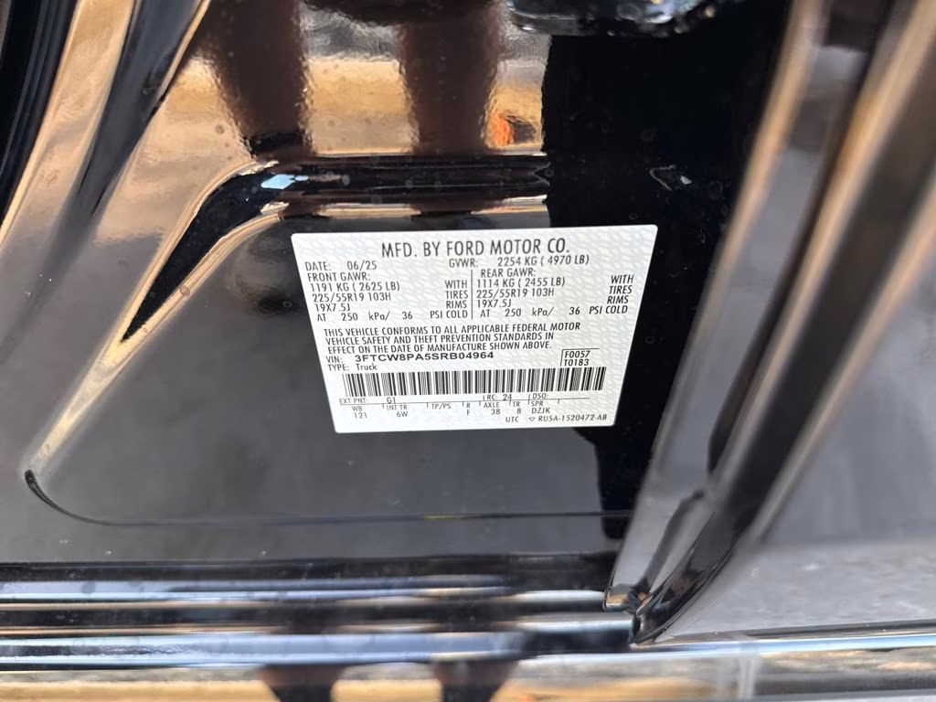 2025 Shadow Black Ford Maverick Lobo High AWD Truck