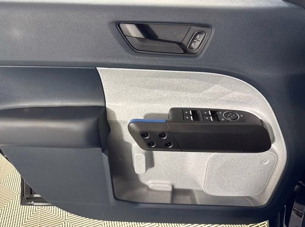 2025 Shadow Black Ford Maverick XLT FWD Truck